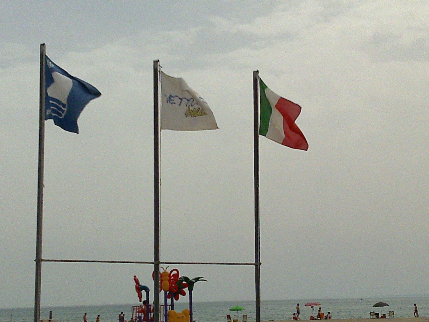 קמפומרינו Residence Nettuno מראה חיצוני תמונה